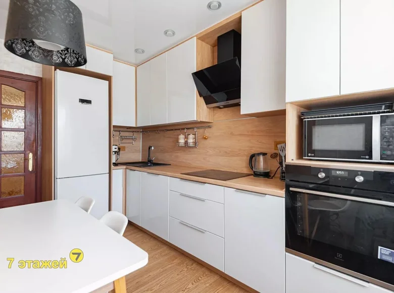 Apartamento 3 habitaciones 85 m² Minsk, Belarús