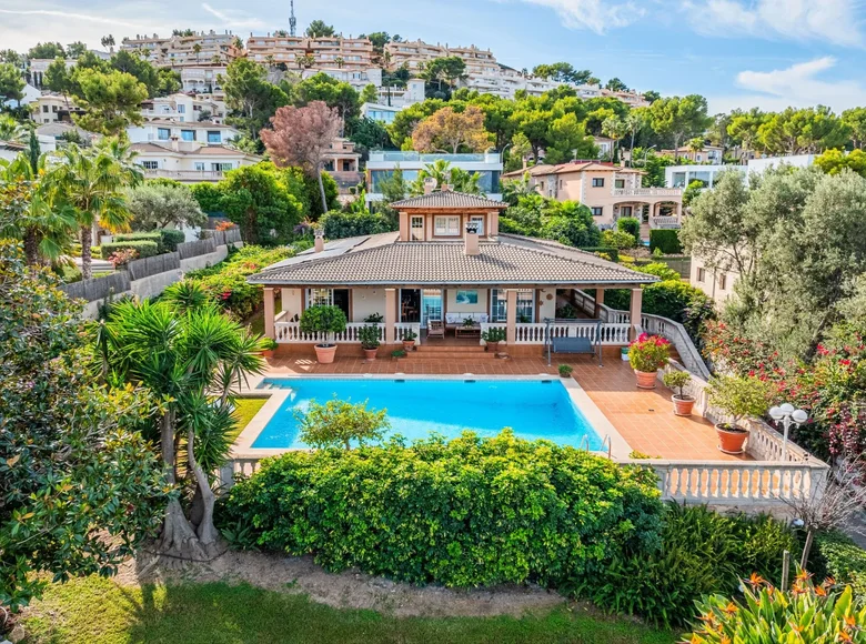 Замок 4 спальни 622 м² Santa Ponsa, Испания
