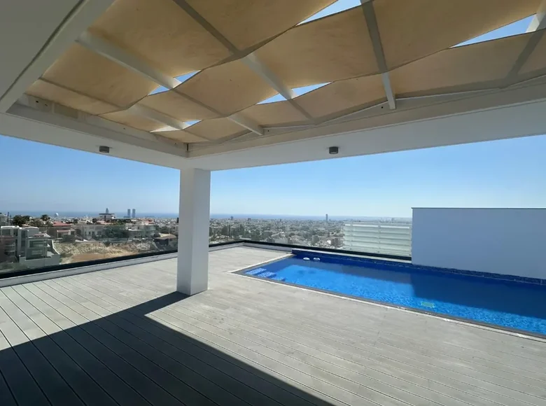 Penthouse 4 bedrooms  in Limassol District, Cyprus