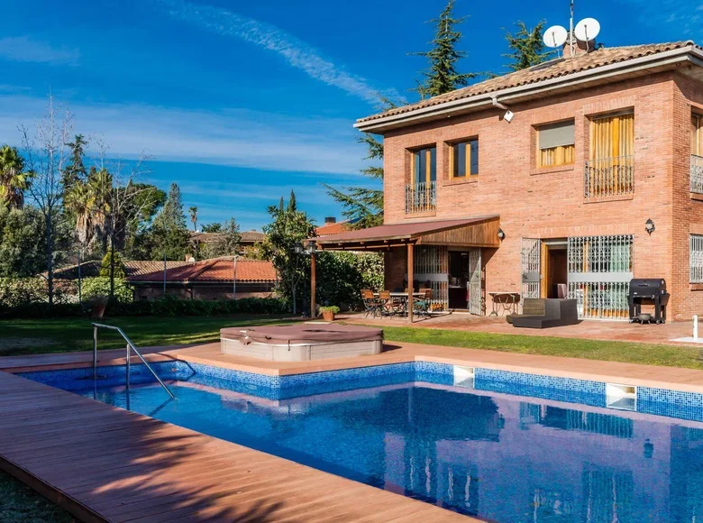 Willa 7 pokojów 806 m² Bellaterra, Hiszpania