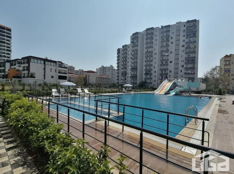 Квартира 2 комнаты 70 м² Эрдемли, Турция