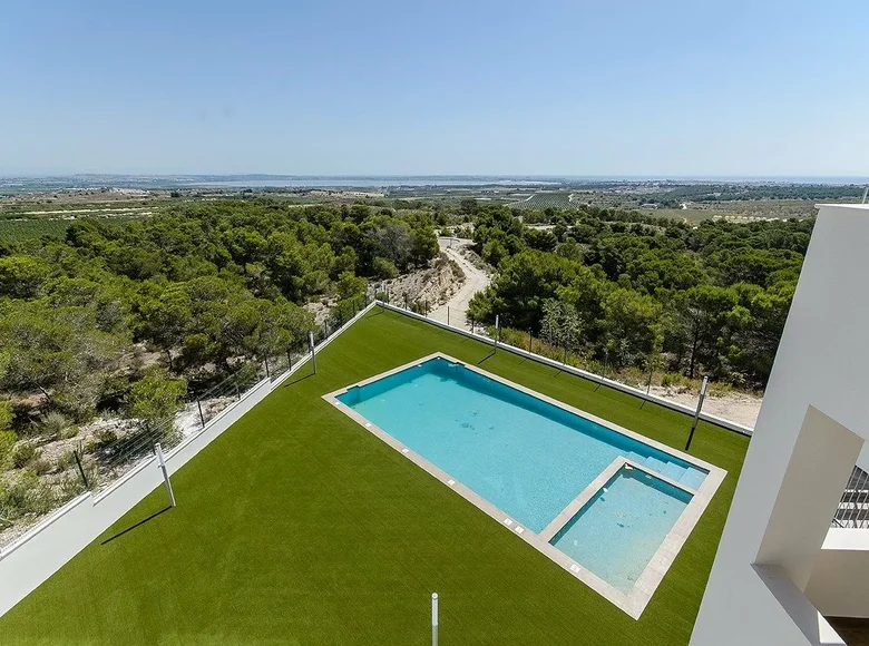 Bungalow de 3 dormitorios 92 m² San Miguel de Salinas, Španjolska