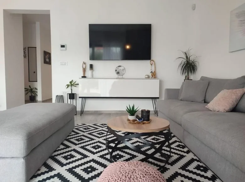 3-Schlafzimmer-Villa 150 m² Galizana, Kroatien