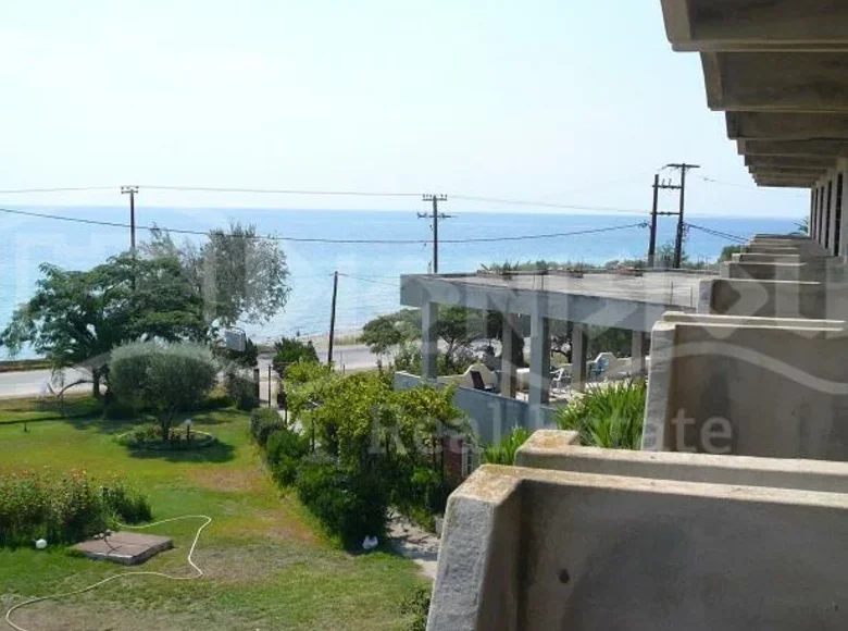 Hotel 1 420 m² in Kassandreia, Greece