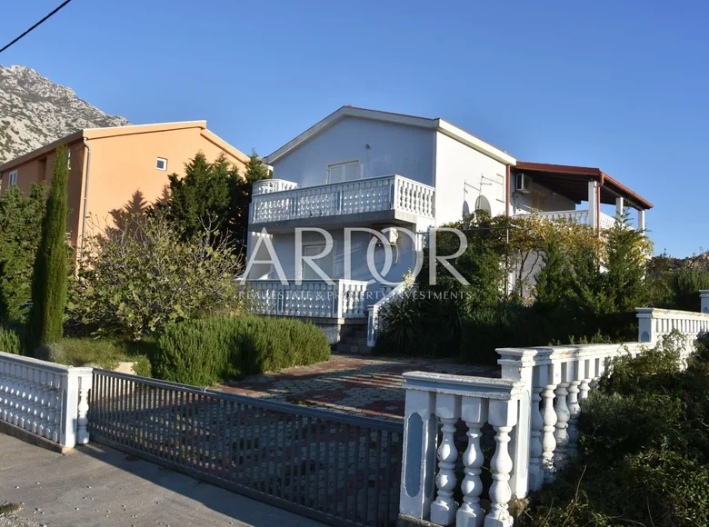 8 bedroom House 202 m² Opcina Karlobag, Croatia