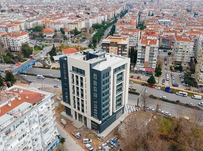 Office 77 m² in Bayraklı, Turkey