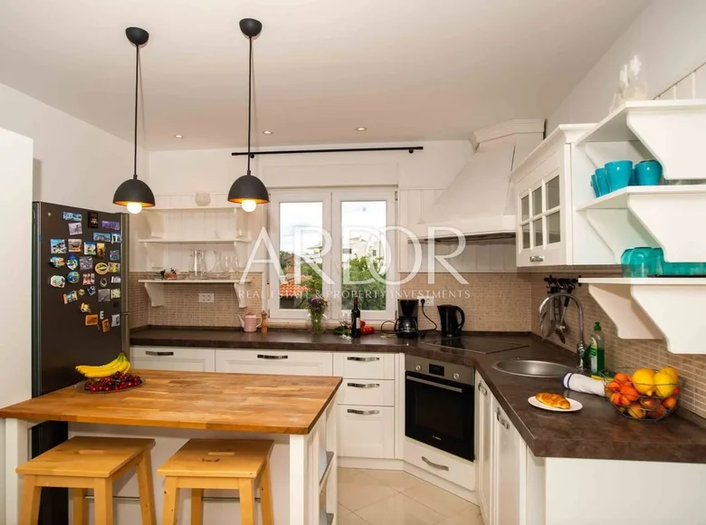 3 bedroom apartment 110 m² Kostrena, Croatia
