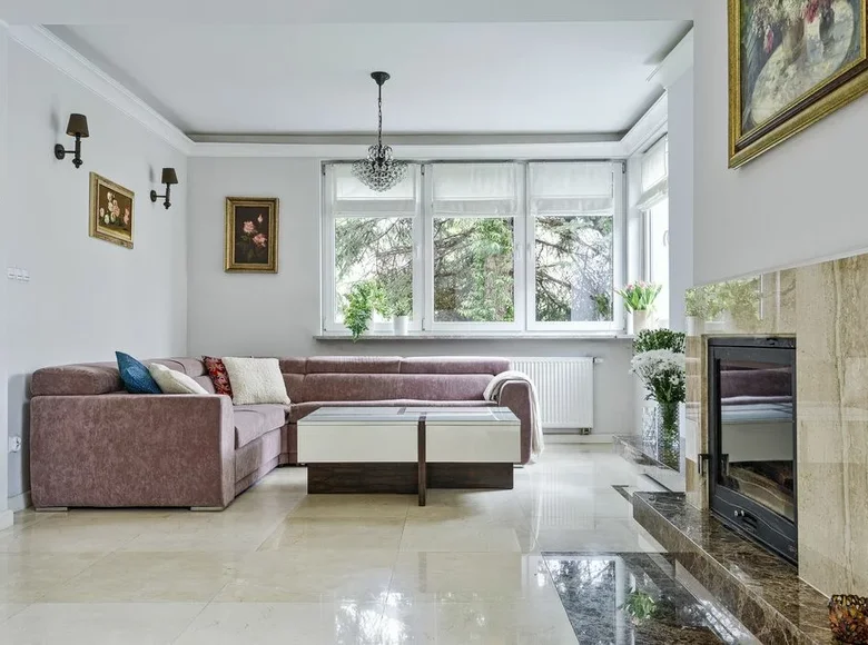 9 room house 383 m² Warsaw, Poland