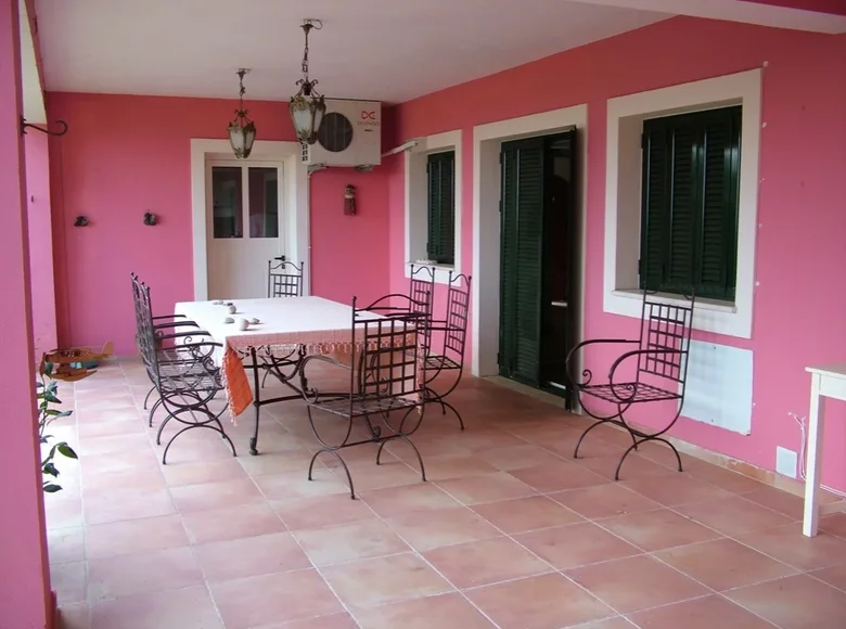 Chalet 6 chambres 330 m² Bas-Saint-Marc, Grèce