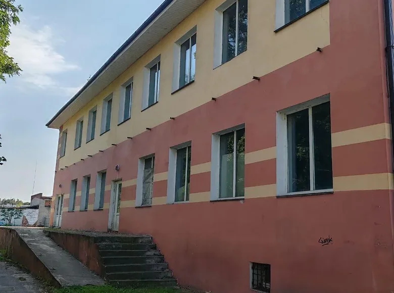 Shop 812 m² in Homyel, Belarus