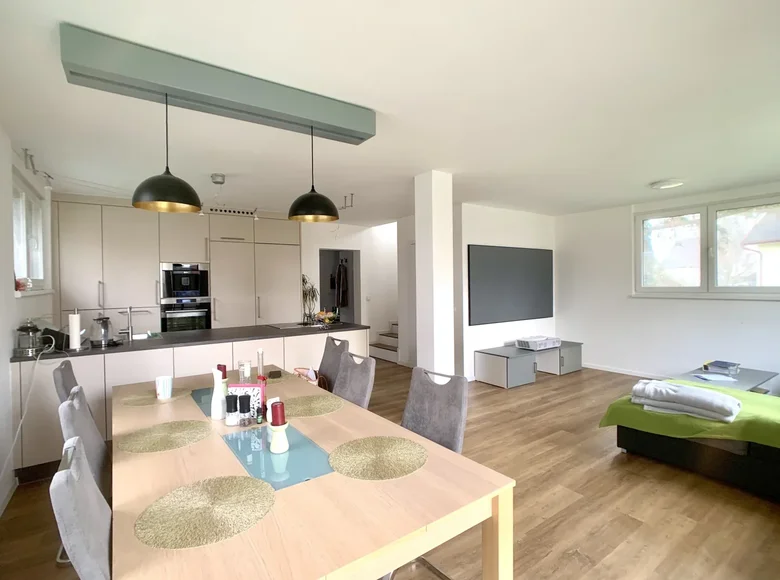 Дом 5 комнат 138 м² Guntramsdorf, Австрия