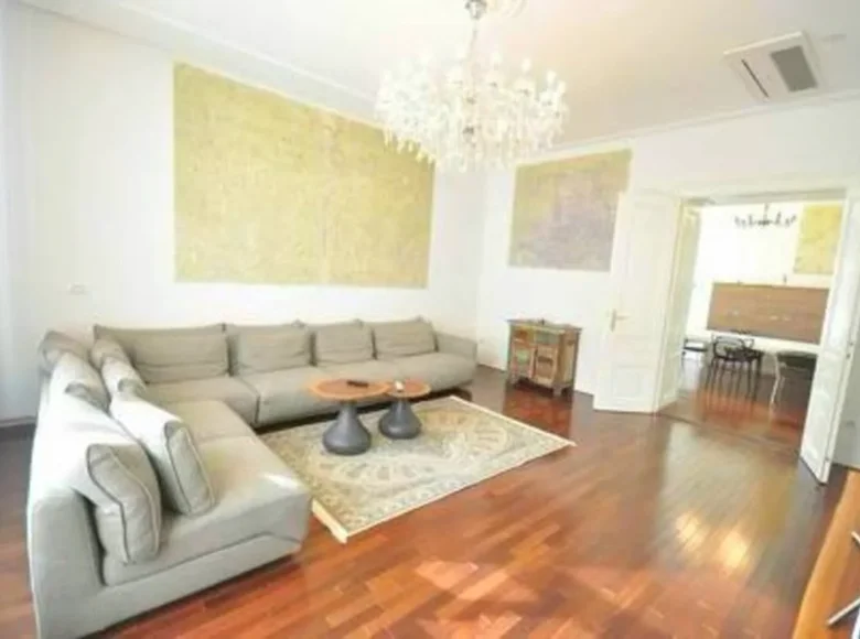 Квартира 4 спальни 197 м² Upravna Enota Ljubljana, Словения