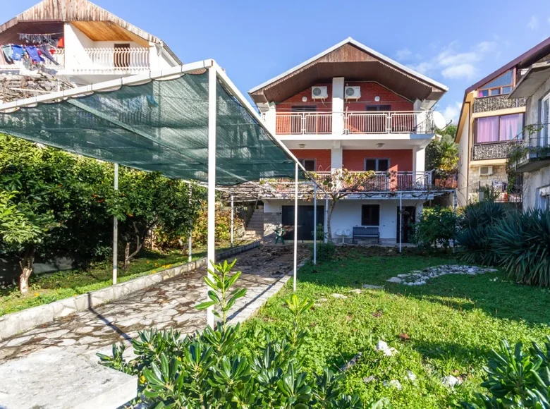 Maison 2 chambres 166 m² Herceg Novi, Monténégro