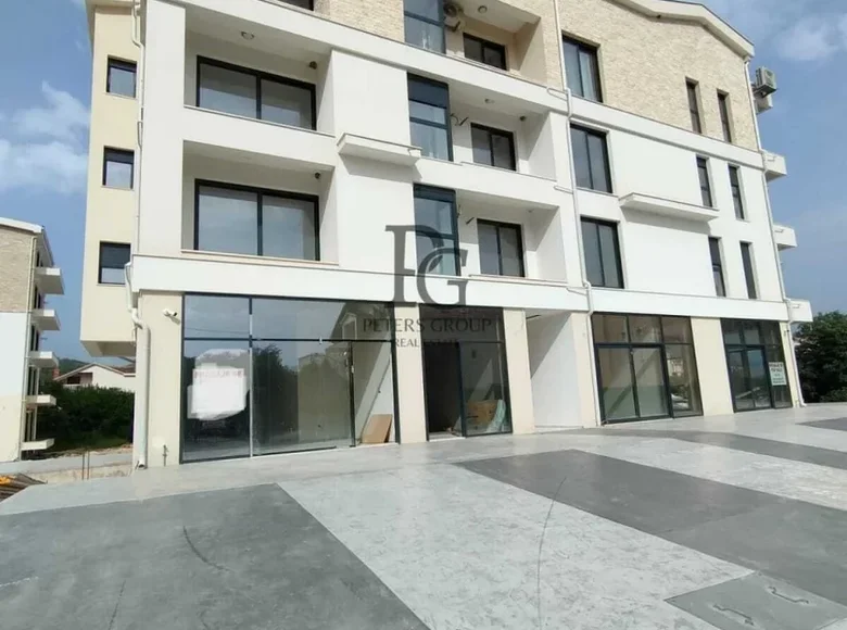2 bedroom apartment 63 m² Bijela, Montenegro