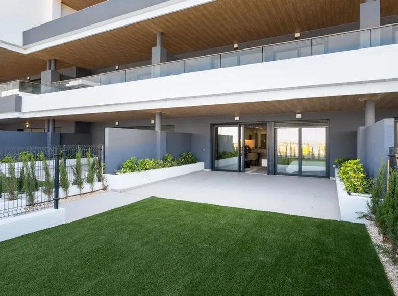 Bungalow z 2 sypialniami 110 m² Torrevieja, Hiszpania