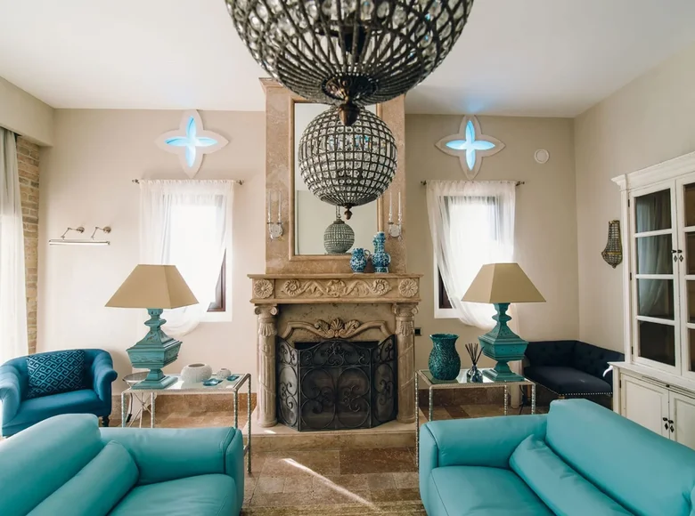 5 bedroom villa 550 m² Katun Rezevici, Montenegro