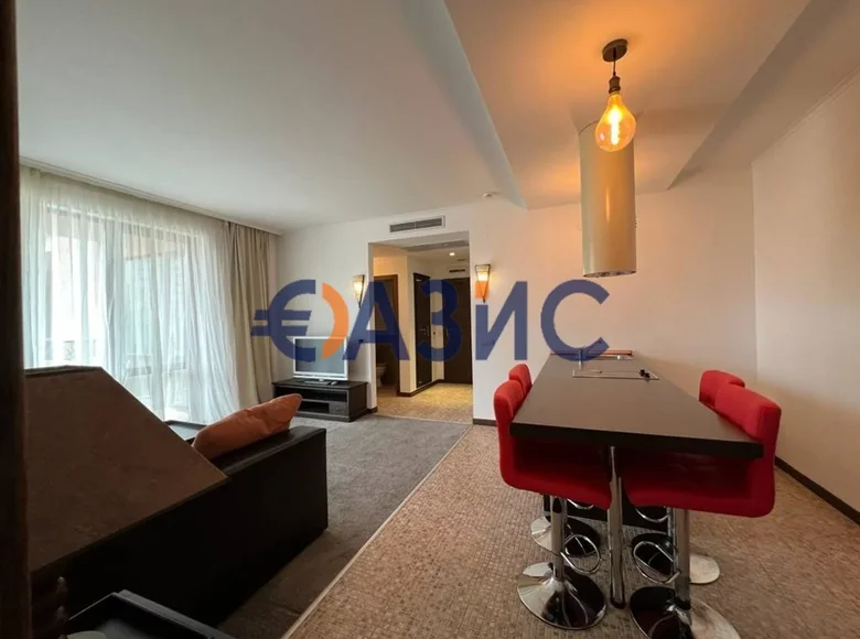 Квартира 3 спальни 99 м² Несебр, Болгария