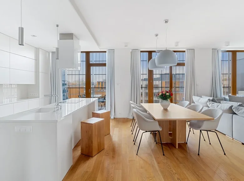 3 room apartment 118 m² in Warsaw, Poland