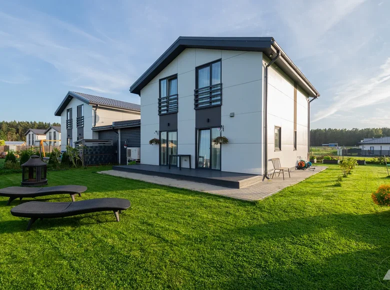 Haus 4 zimmer 147 m² Carnikavas pagasts, Lettland