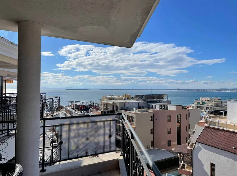 Mieszkanie 4 pokoi 117 m² Sweti Włas, Bułgaria