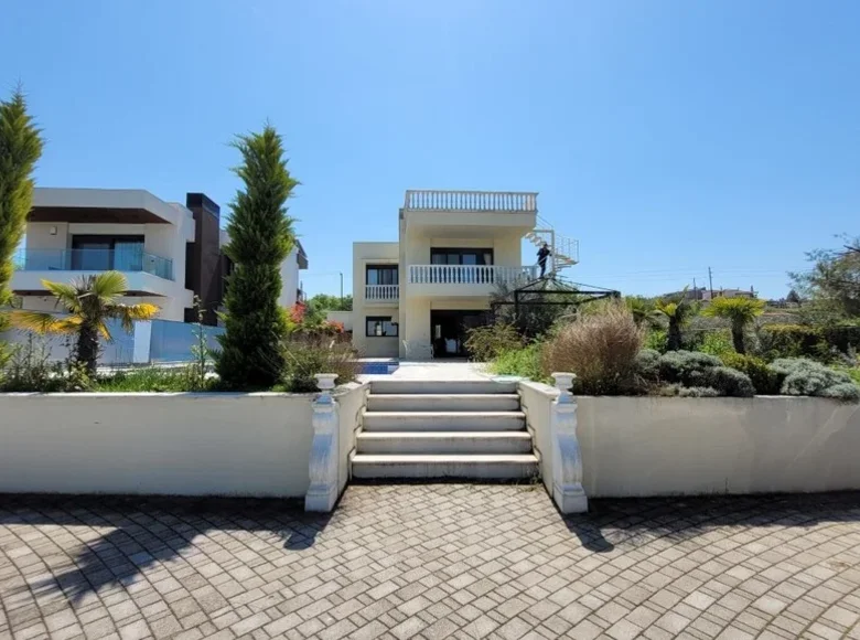 Villa de tres dormitorios 167 m² Neo Rysio, Grecia