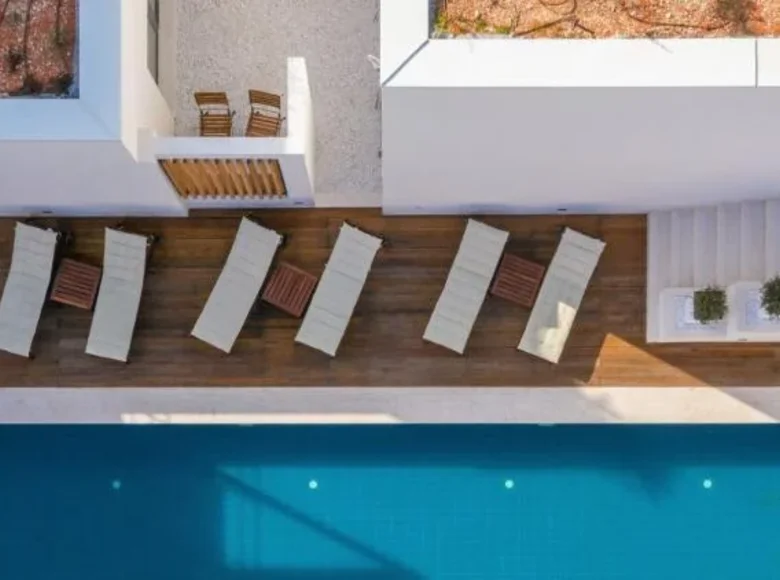 3 bedroom villa 298 m² Grad Omis, Croatia