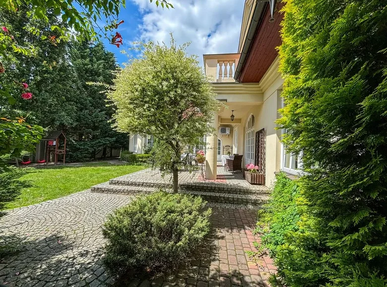 Appartement 1 372 m² Plewiska, Pologne