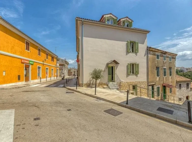 Hôtel 120 m² à Grad Porec, Croatie