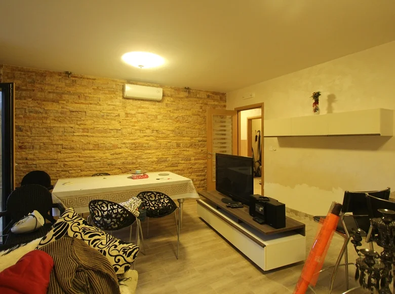 Mieszkanie 3 pokoi  Herceg Novi, Czarnogóra