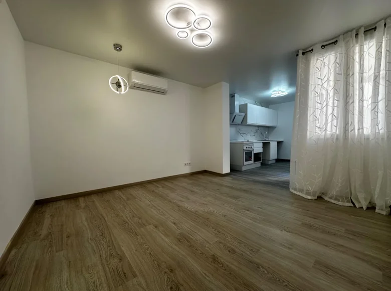 Mieszkanie 4 pokoi  Alicante, Hiszpania