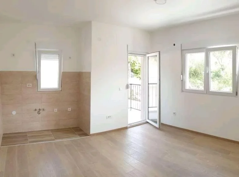 Apartamento 1 habitacion  Herceg Novi, Montenegro