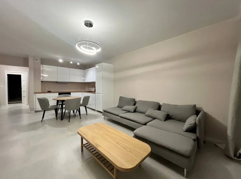 Mieszkanie 3 pokoi 58 m² w Mrokow, Polska