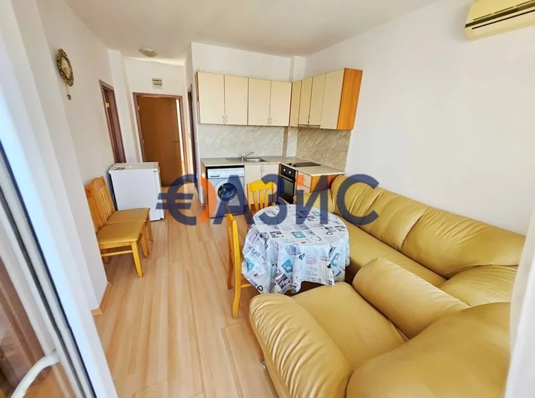 Квартира 3 спальни 60 м² Tankovo, Болгария