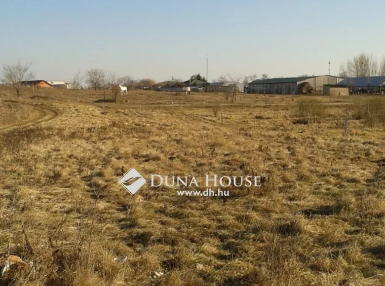 Land 13 200 m² in Central Hungary, Hungary