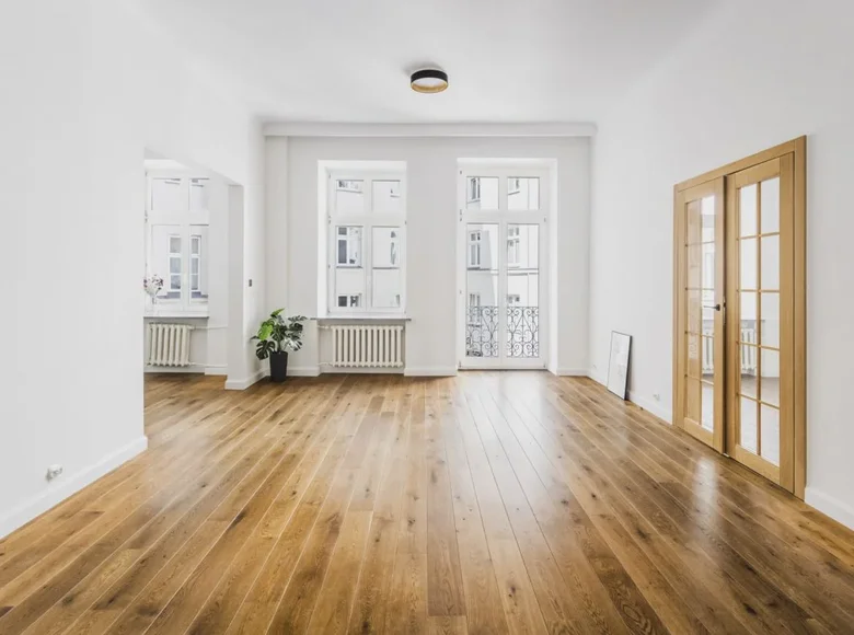 Apartamento 2 habitaciones 64 m² en Varsovia, Polonia