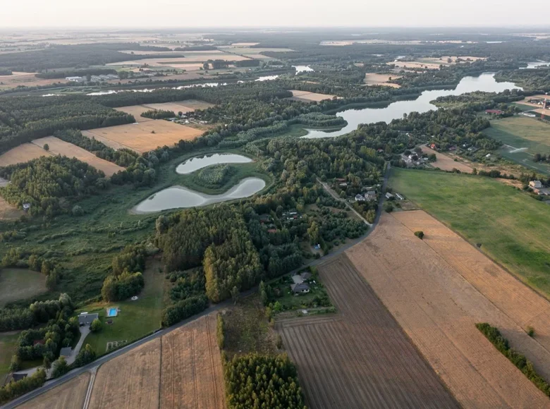 Земельные участки 1 001 м² Smolice, Польша