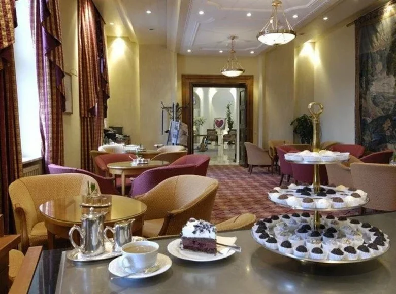 Hôtel 20 190 m² à Baden Baden, Allemagne