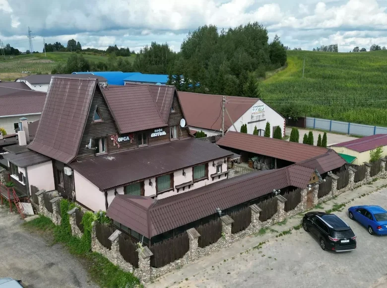 Restaurant 536 m² in Papiarnianski sielski Saviet, Belarus