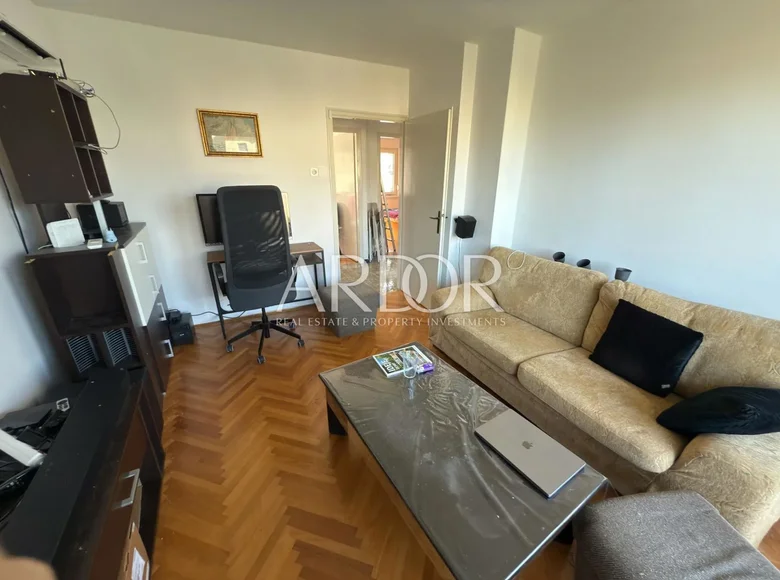 2 bedroom apartment 63 m² Radici, Croatia