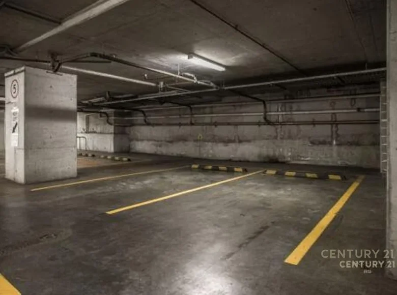 Коммерческое помещение 412 м² Тирана, Албания