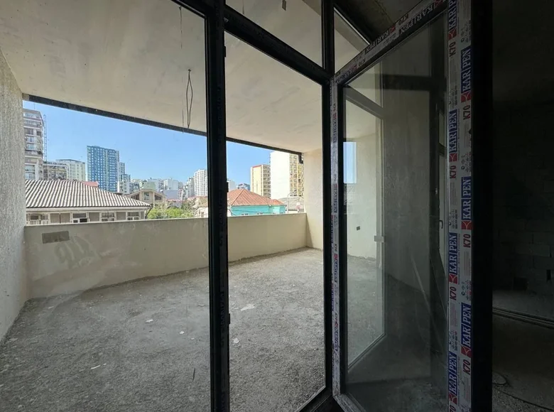 3 bedroom apartment 93 m² Batumi, Georgia