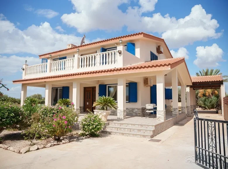 Maison 4 chambres 244 m² Sotíra, Chypre