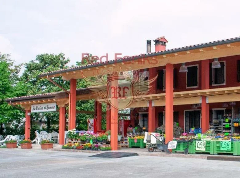 Коммерческое помещение 180 м² Падуя, Италия