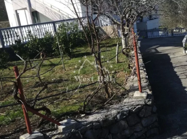 Casa 4 habitaciones 380 m² Ulcinj, Montenegro
