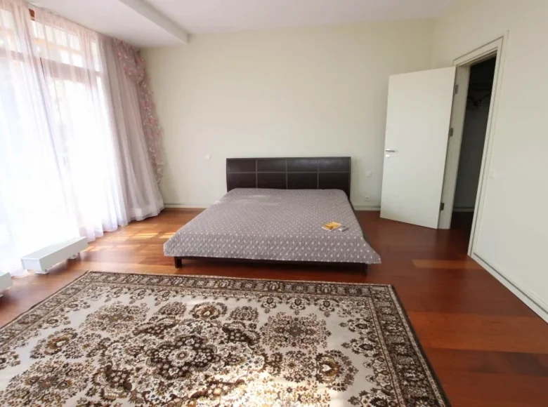 Квартира 3 спальни 236 м² Юрмала, Латвия