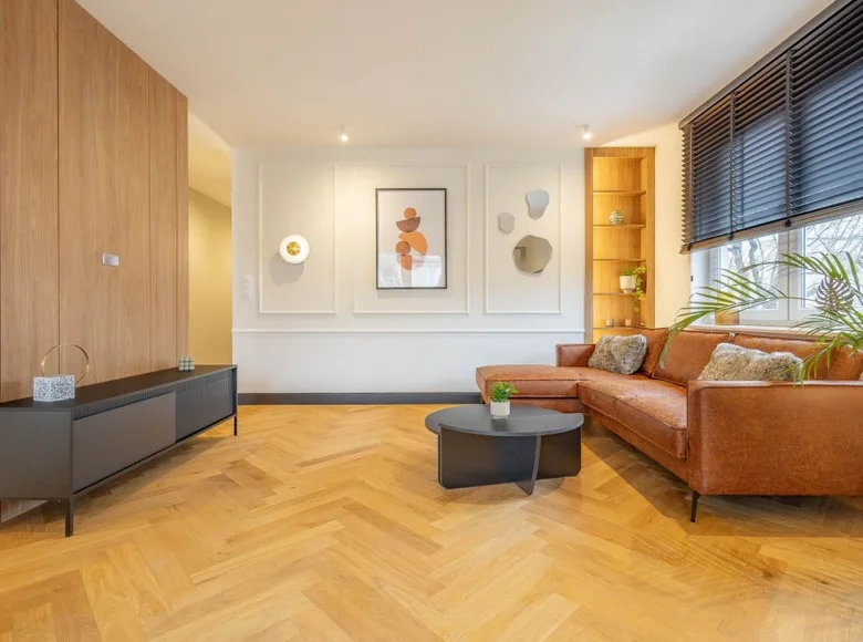 Apartamento 3 habitaciones 83 m² Varsovia, Polonia