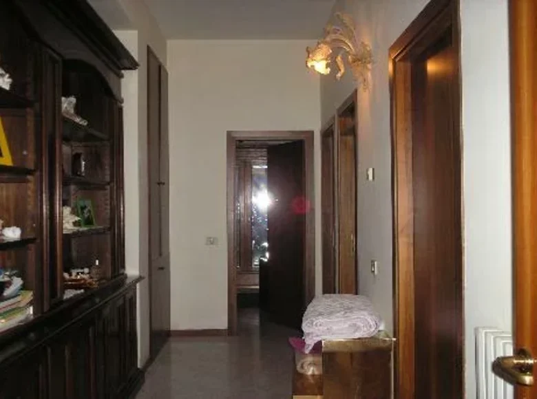Hotel 6 000 m² in Terni, Italy