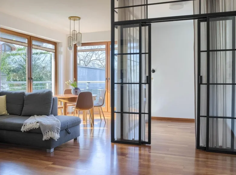 Apartamento 4 habitaciones 87 m² en Varsovia, Polonia