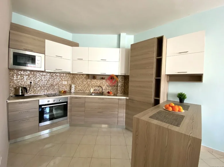 Apartamento 85 m² en Bashkia Vlore, Albania