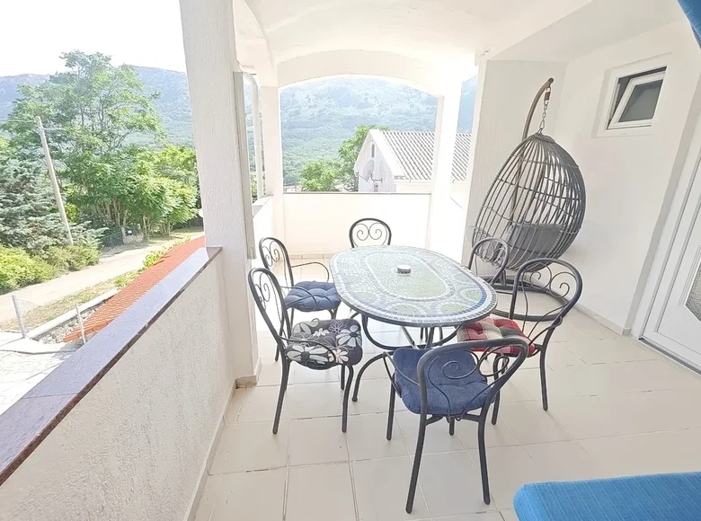 Dom 4 pokoi 196 m² Opcina Baska, Chorwacja
